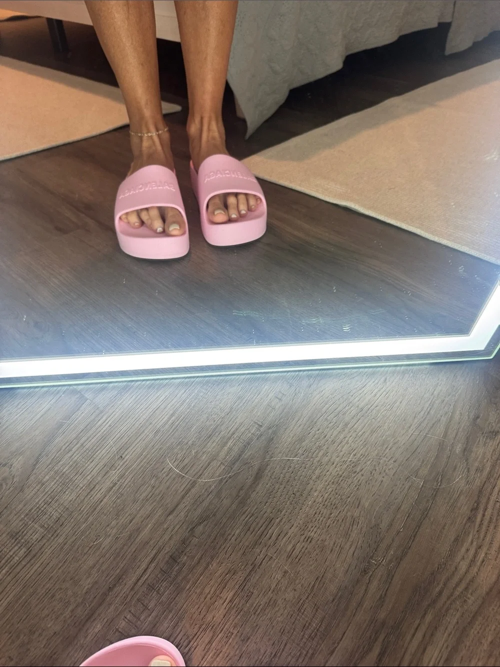 Balenciaga Chunky Slide Rubber Logo Sandal - Light Pink
